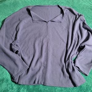 Woven Textured Vneck Top, XL Like New